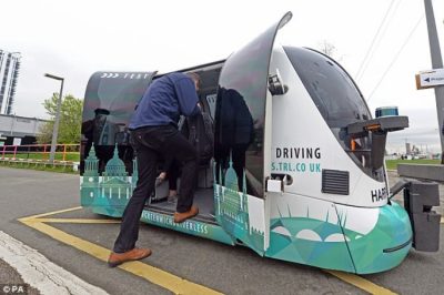 Autobus pa shofer, transporti publik në Britani në vitin 2019
